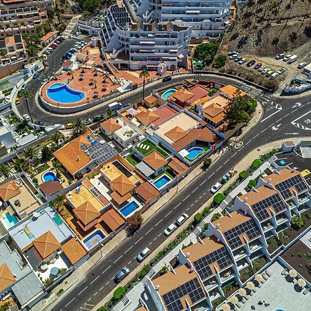 Villa Costa Adeje וילה