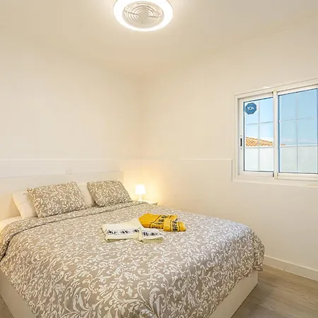 Villa Costa Adeje וילה אדחה